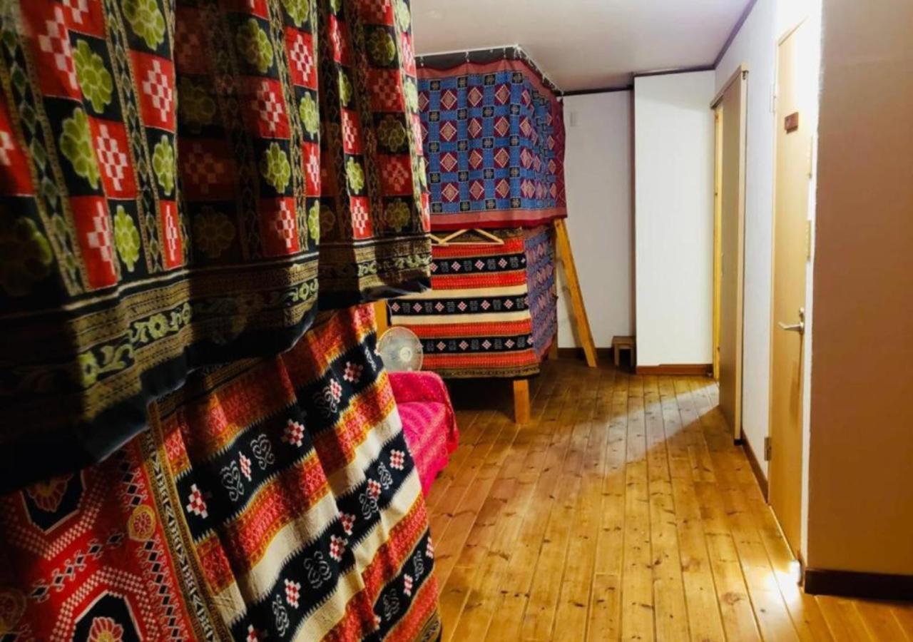 Santana Guest House Ōsaka Extérieur photo