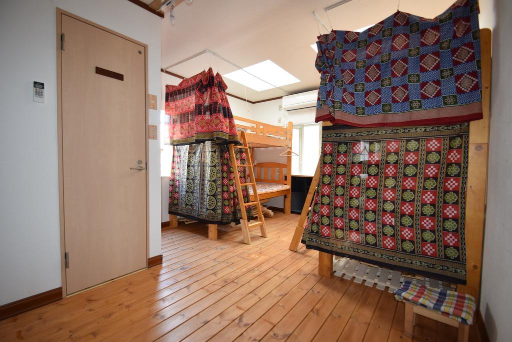 Santana Guest House Ōsaka Extérieur photo